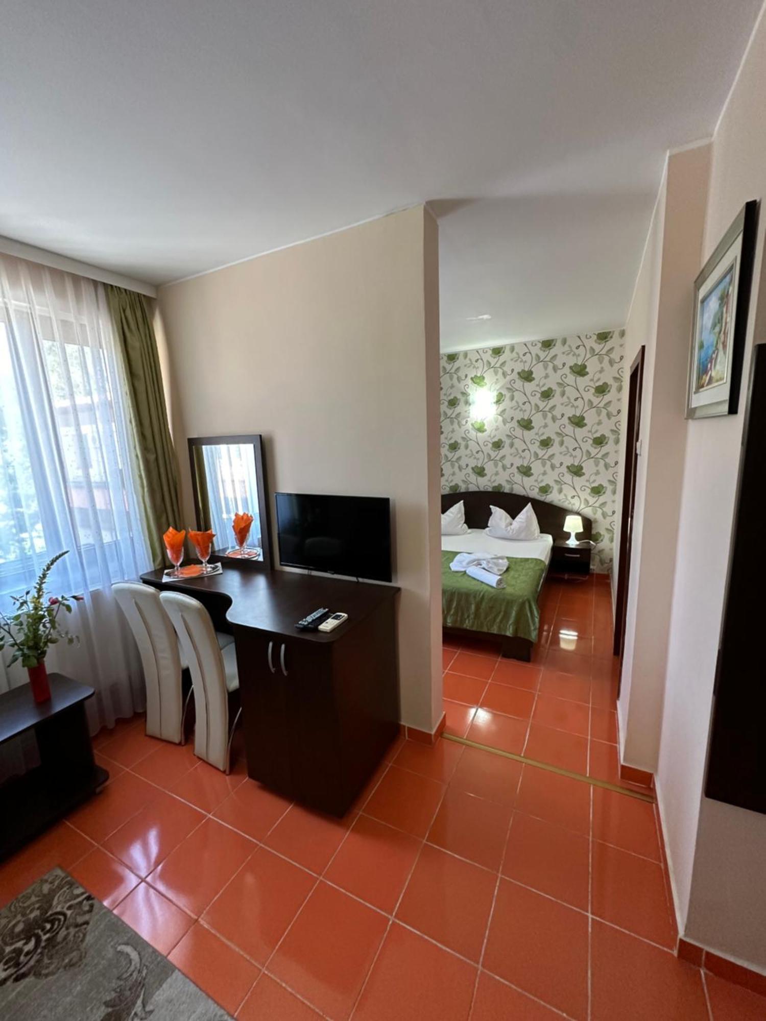 Hotel Turist Neptun Zewnętrze zdjęcie