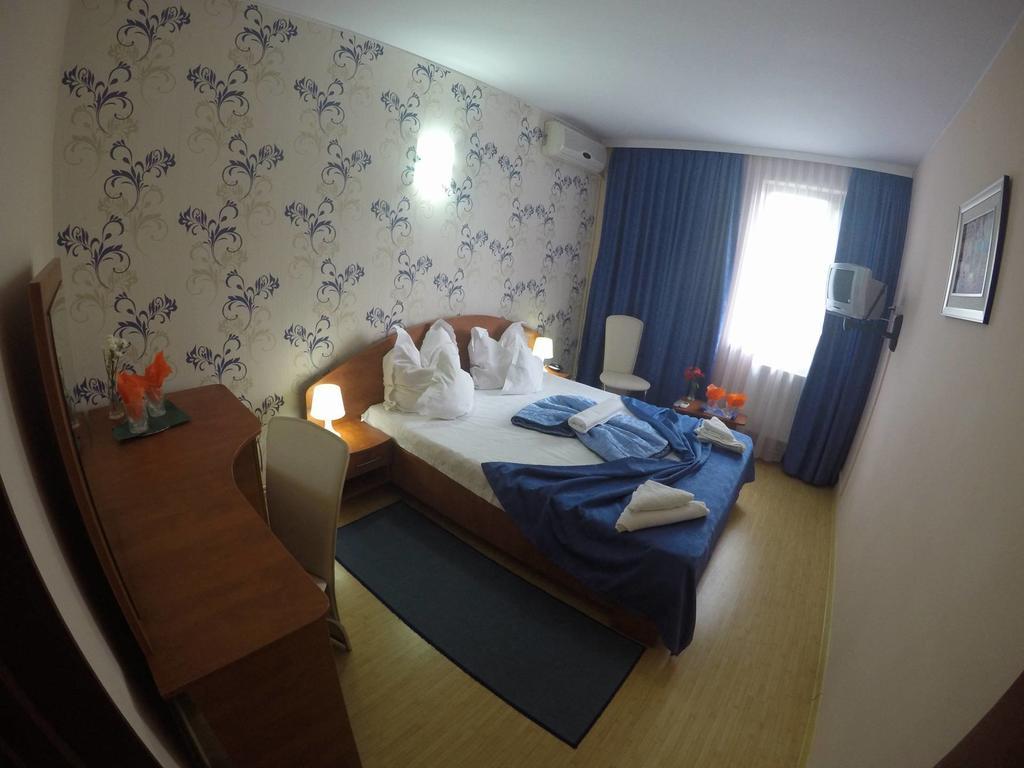Hotel Turist Neptun Zewnętrze zdjęcie